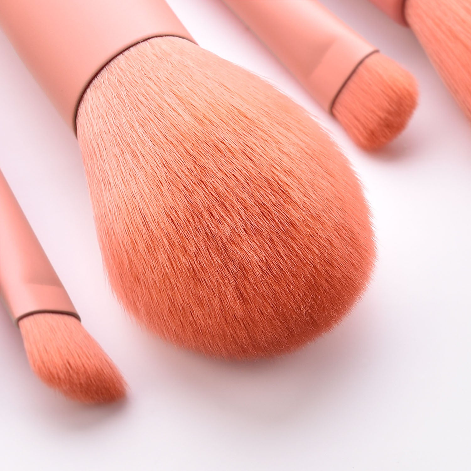 EELHOE Makeup Brushes Set - 10pcs