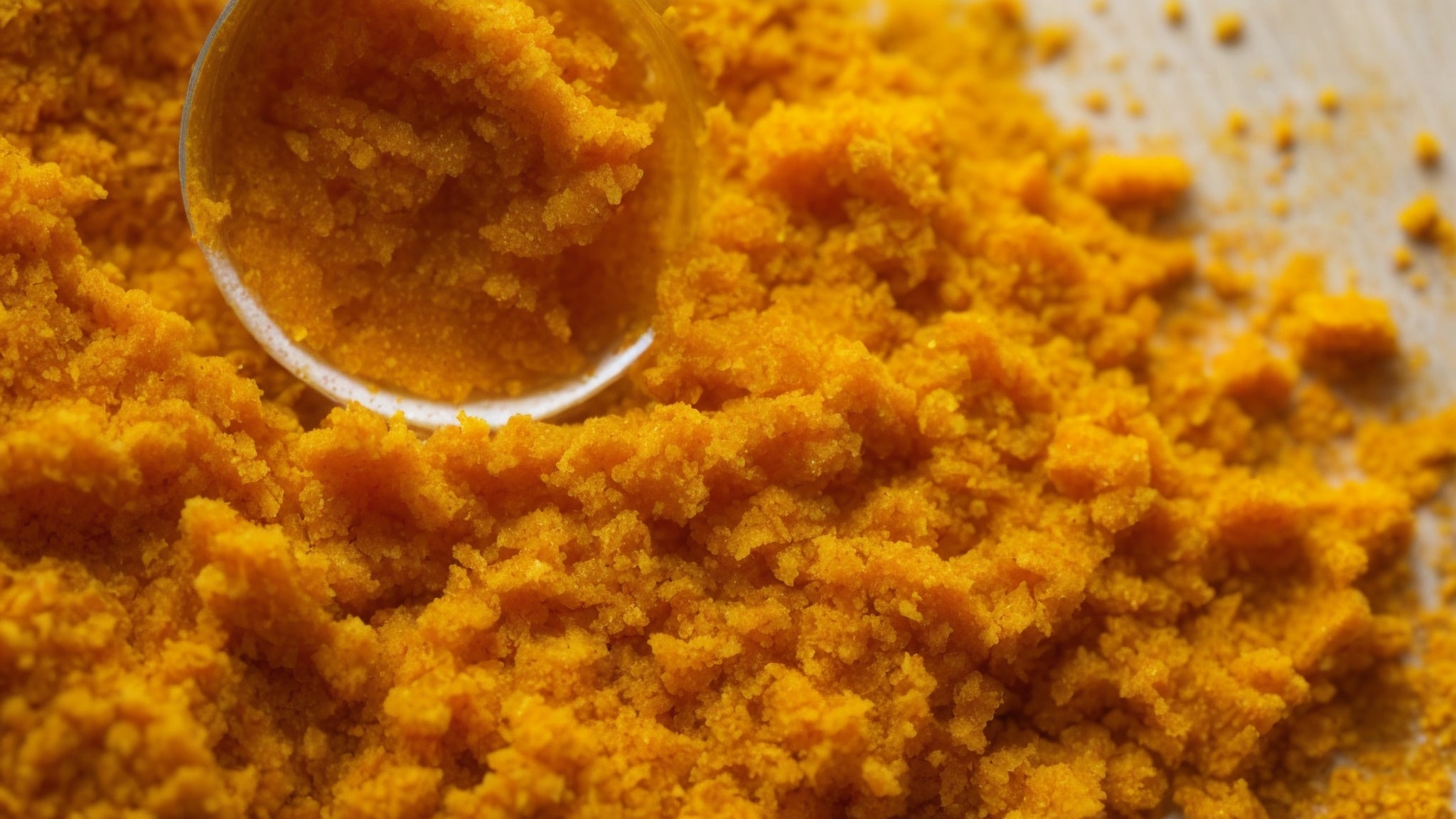 Unveiling the Beauty Benefits of Turmeric Sugar Scrub for Skin Lightening